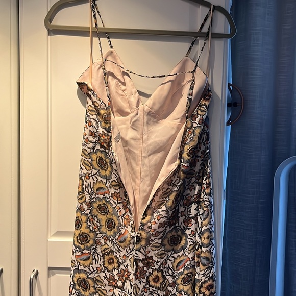 Guess -flowery one piece jumper worn Once - Picture 4 of 5